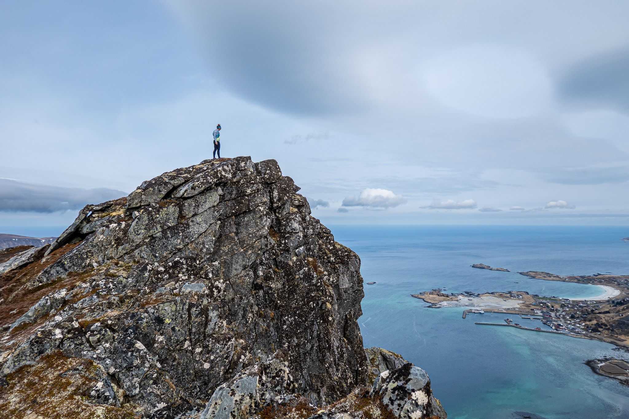 Trail run to the top of Volandstinden