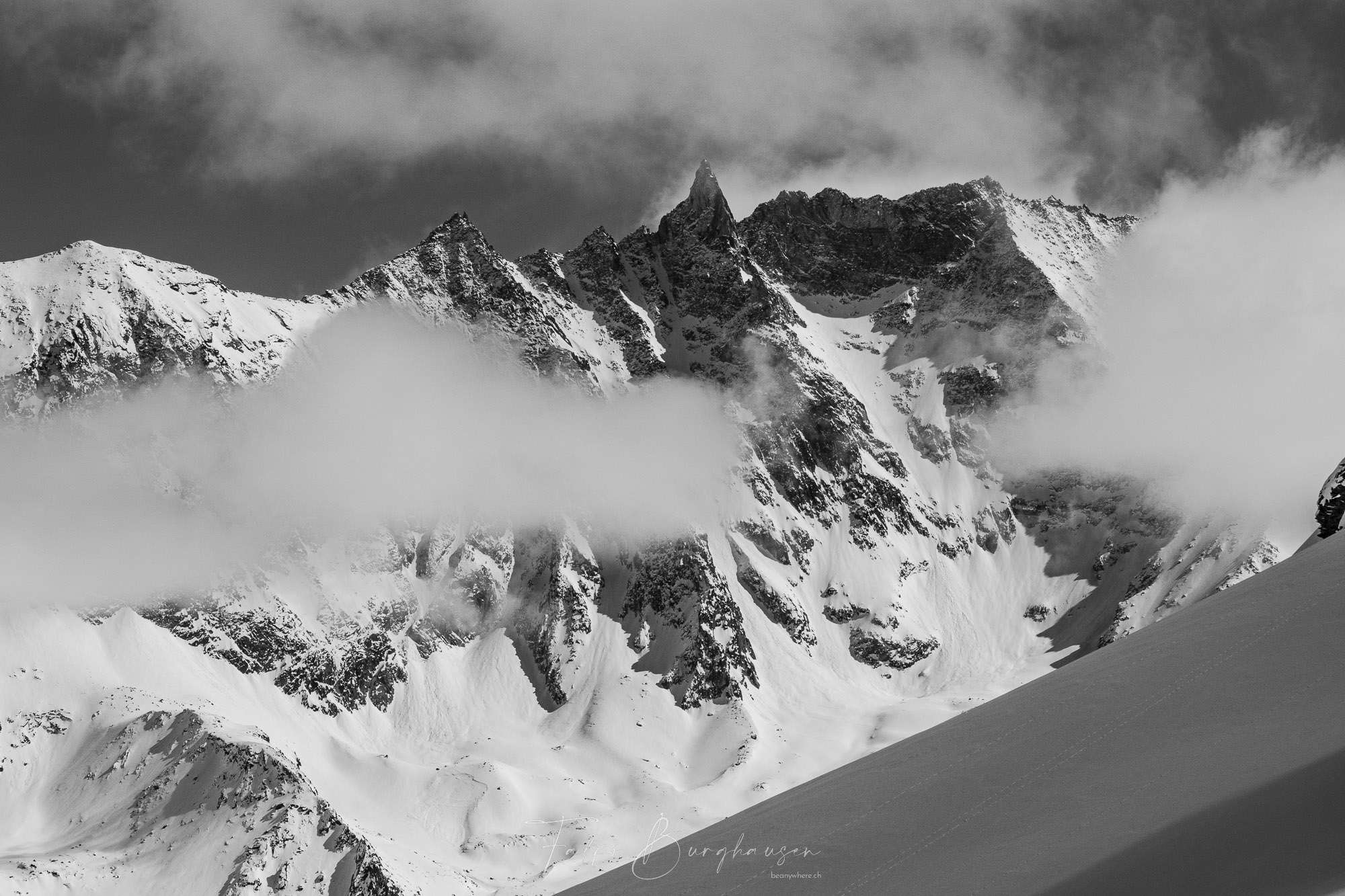 Steile Wände im Val d'Hérens