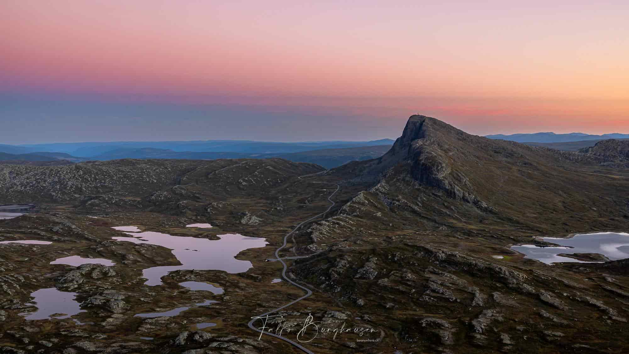 Pastel over the Bitihorn