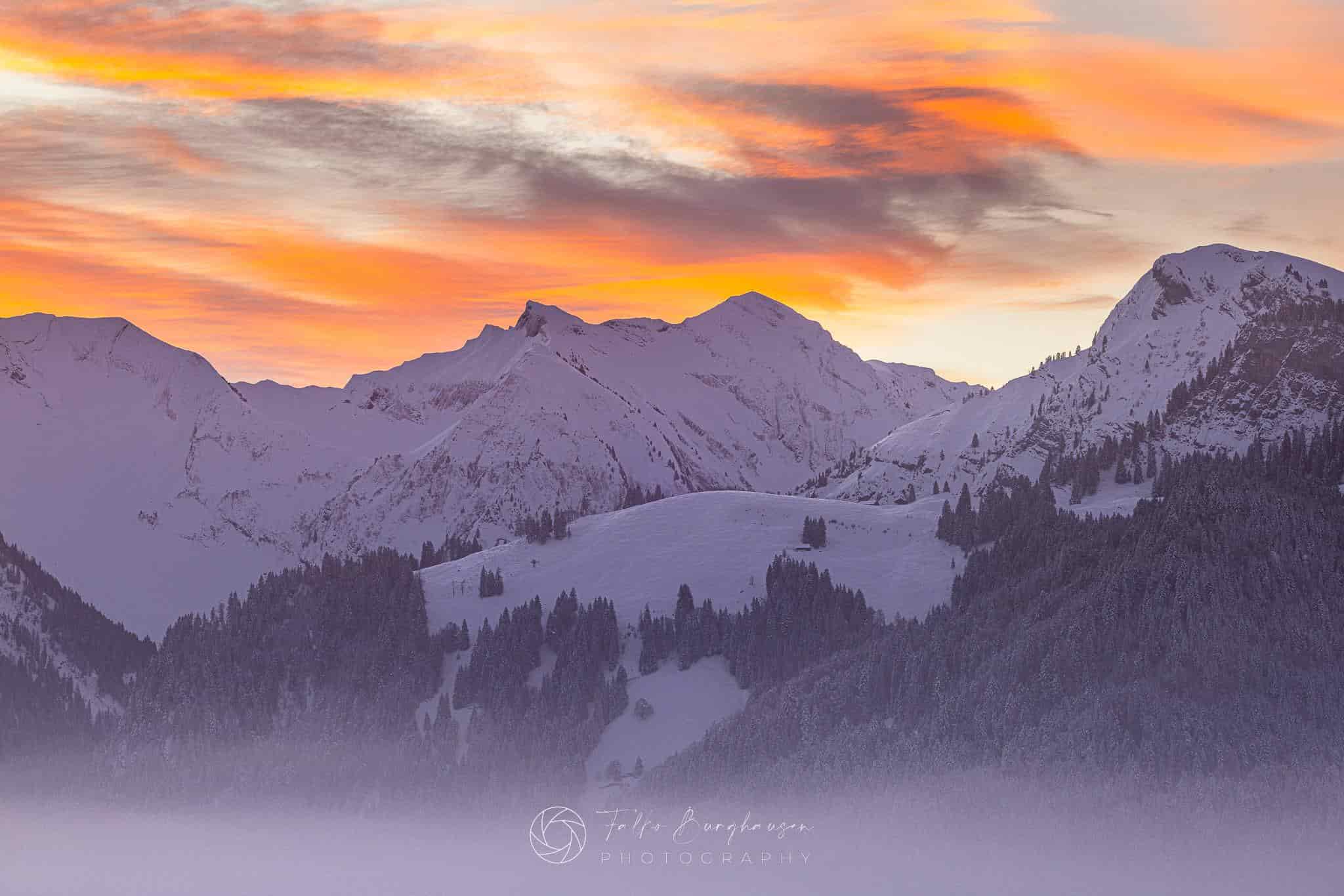 Peaks in the morning fire